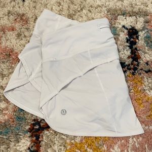lululemon women’s size 4 speed up shorts
